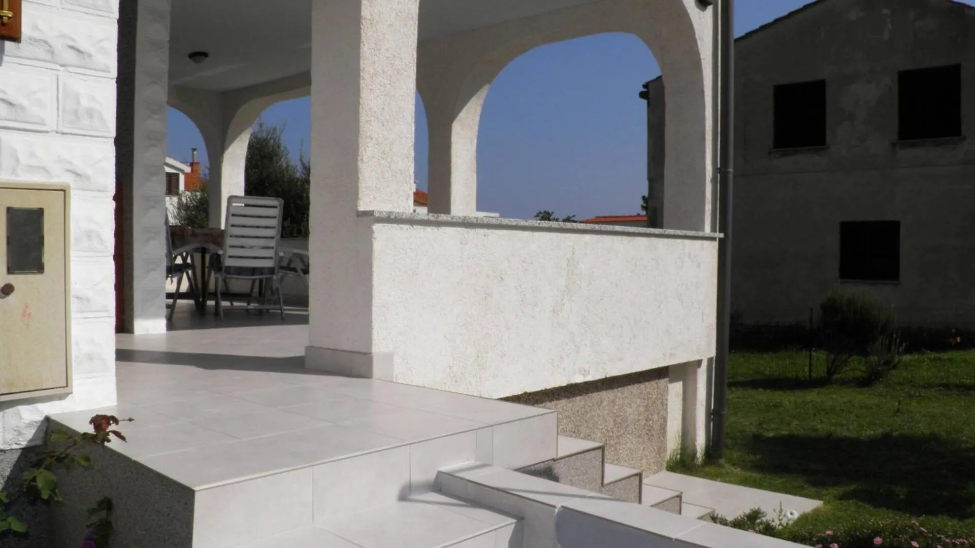 Apartments Klaric باشْكا 0*,