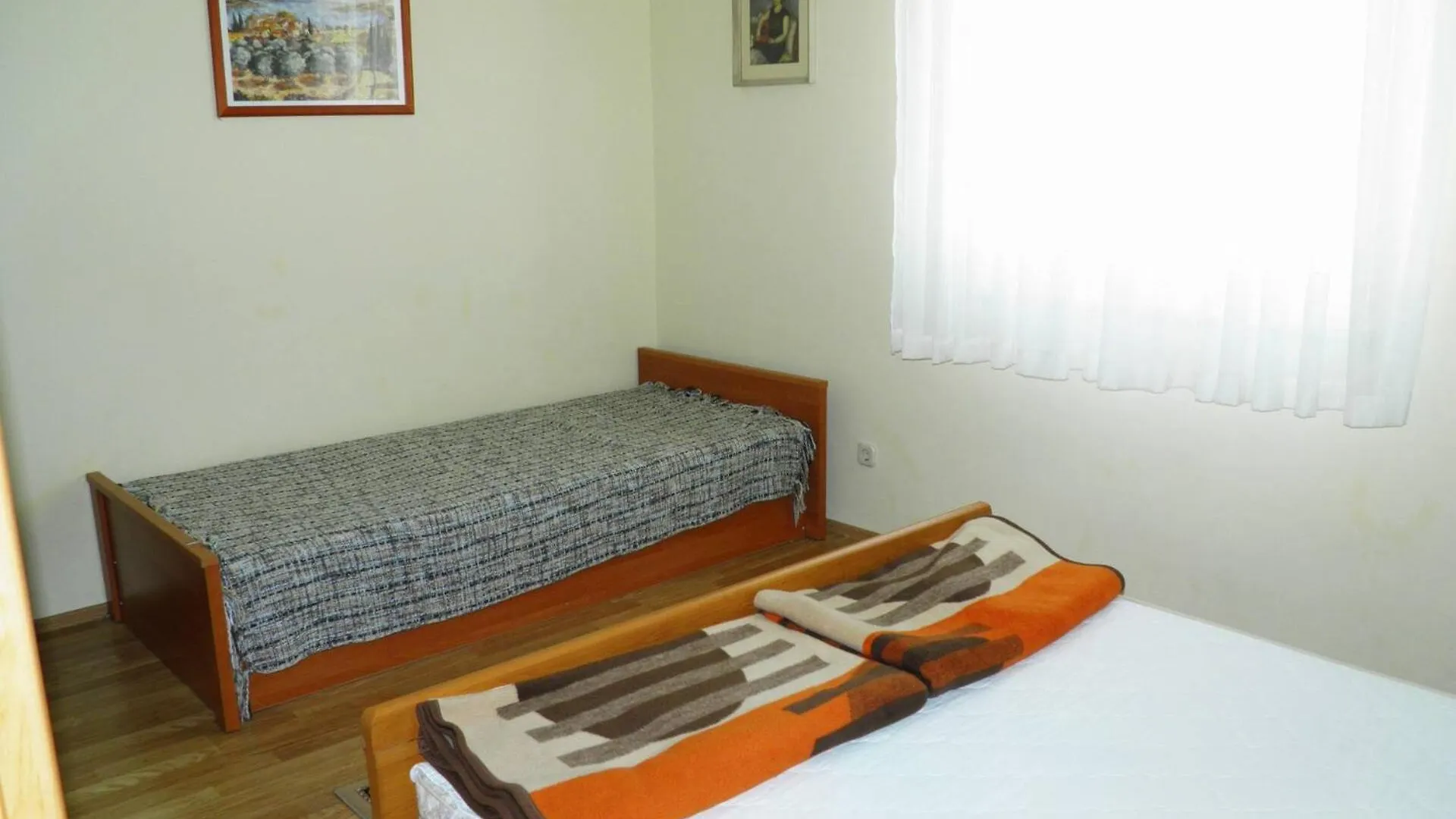 Apartments Klaric باشْكا